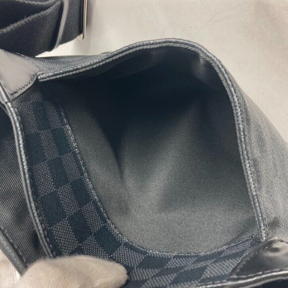 LOUIS VUITTON N41054 Damier Graphite Stickers District PM Crossbody Shoulder Bag - Picture 15 of 16